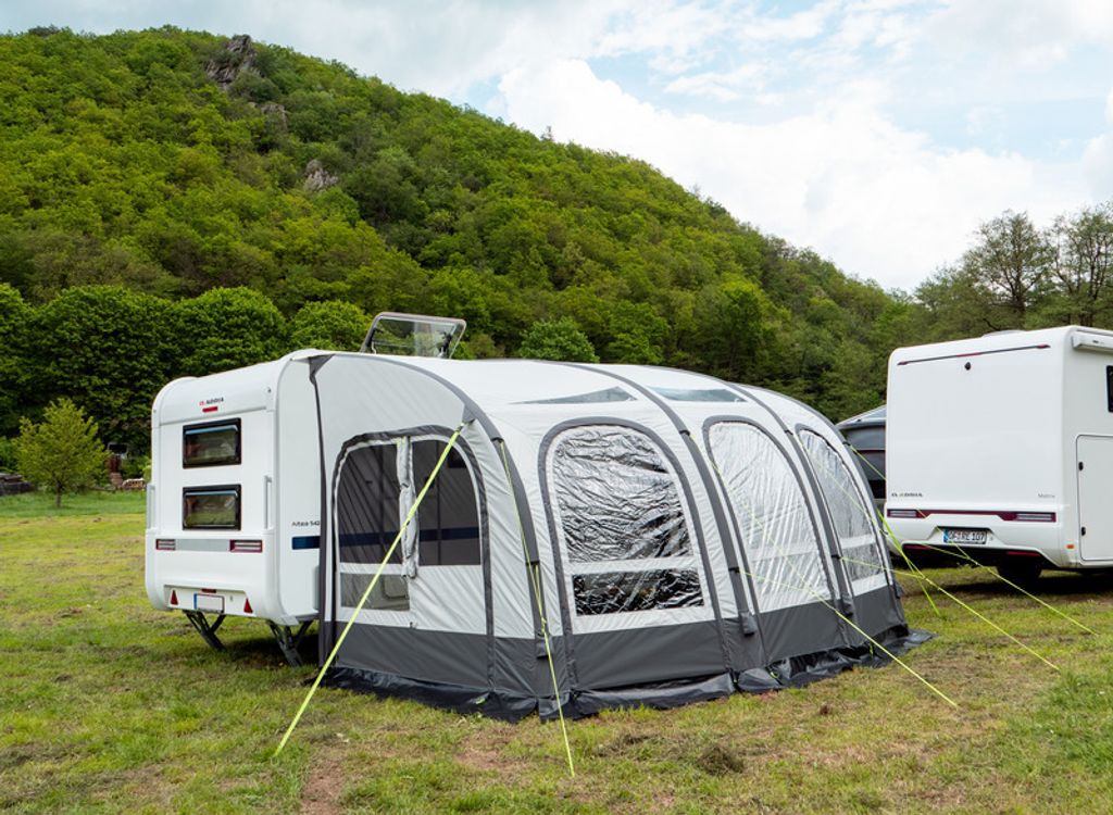 Wohnwagen-Luftvorzelt TAVIRA AIR 390 Ganzjahreszelt 300D Produktbild 