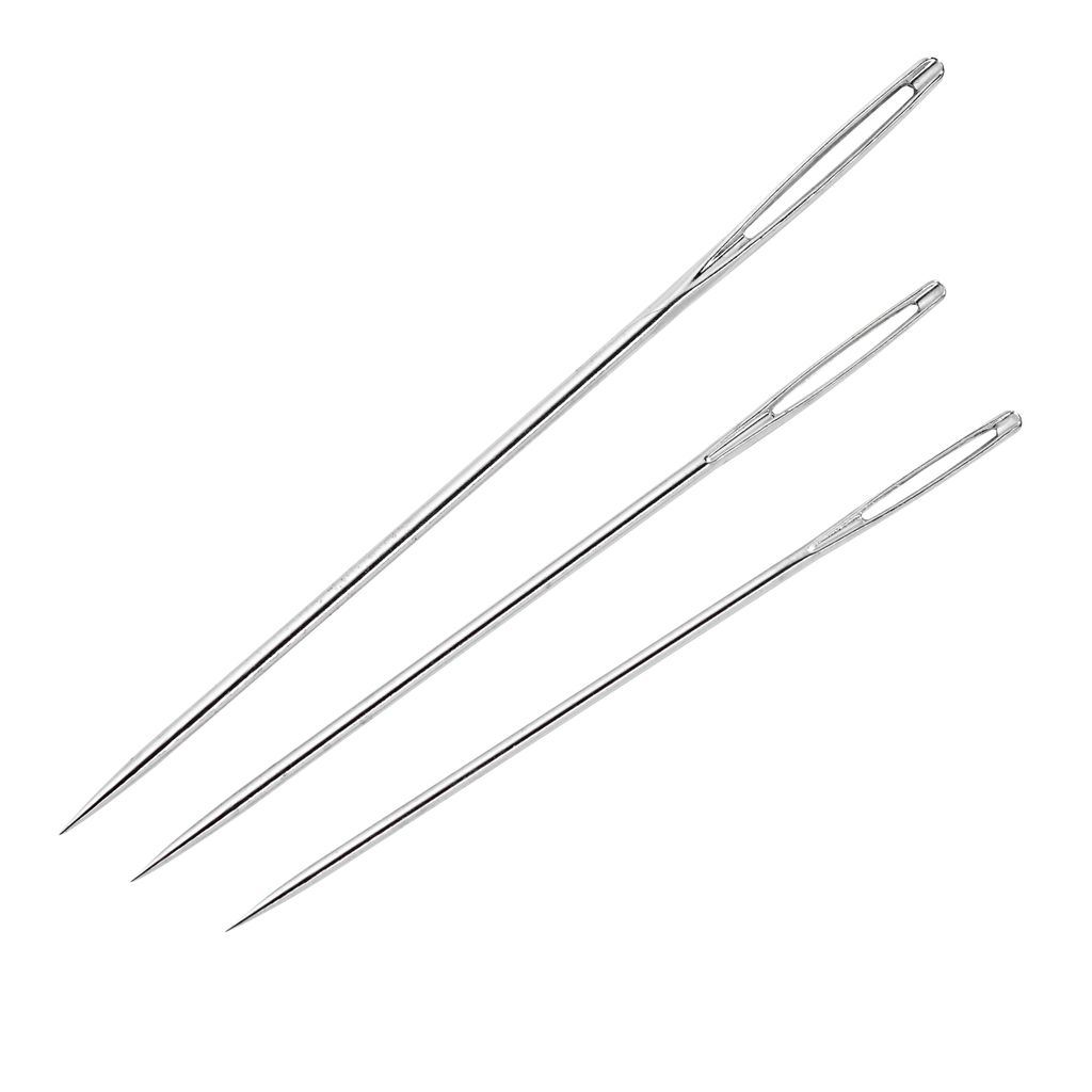 Three sewing needles of varying sizes are arranged diagonally against a white background.