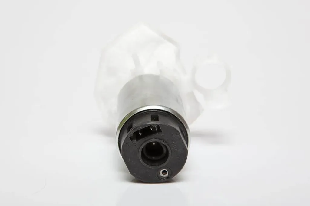 Pompe à carburant électrique 0,27 kg ESEN SKV 02SKV287 TOYOTA Yaris P9