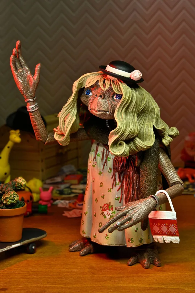 Figurine E.T. l'Extraterrestre 11 cm Déguisé pour Déco Cinéma - 2