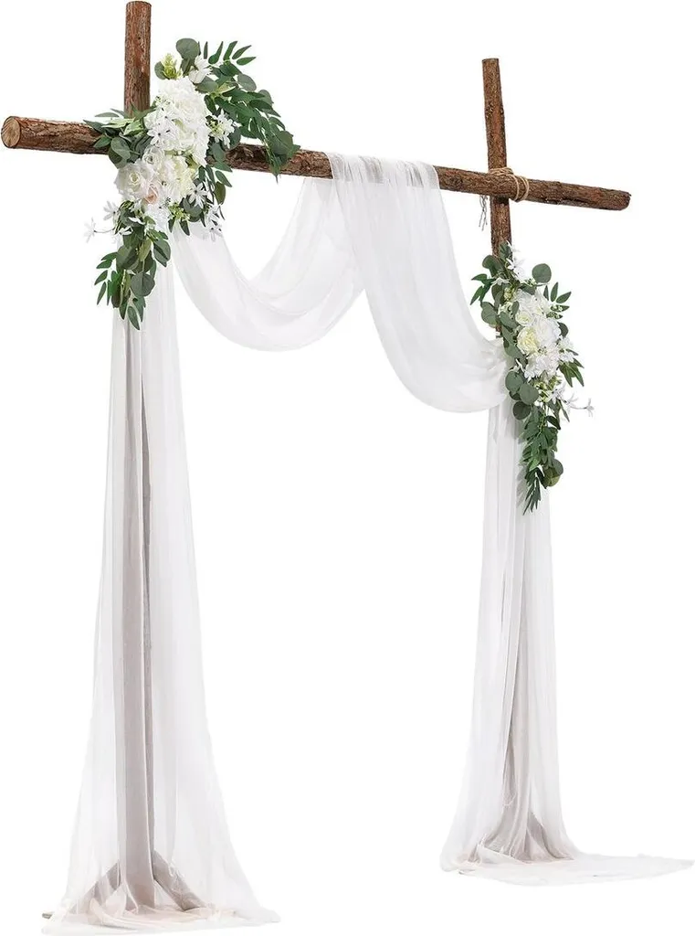Fleurs artificielles pour arche de mariage blanche avec grand drapé