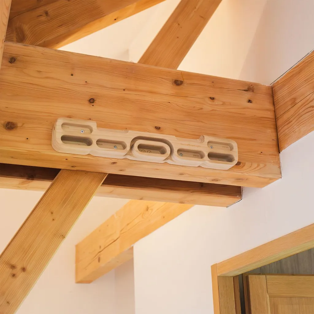 Y&Y Verticalboard Light Poutre Escalade Entraînement en Bois Compacte