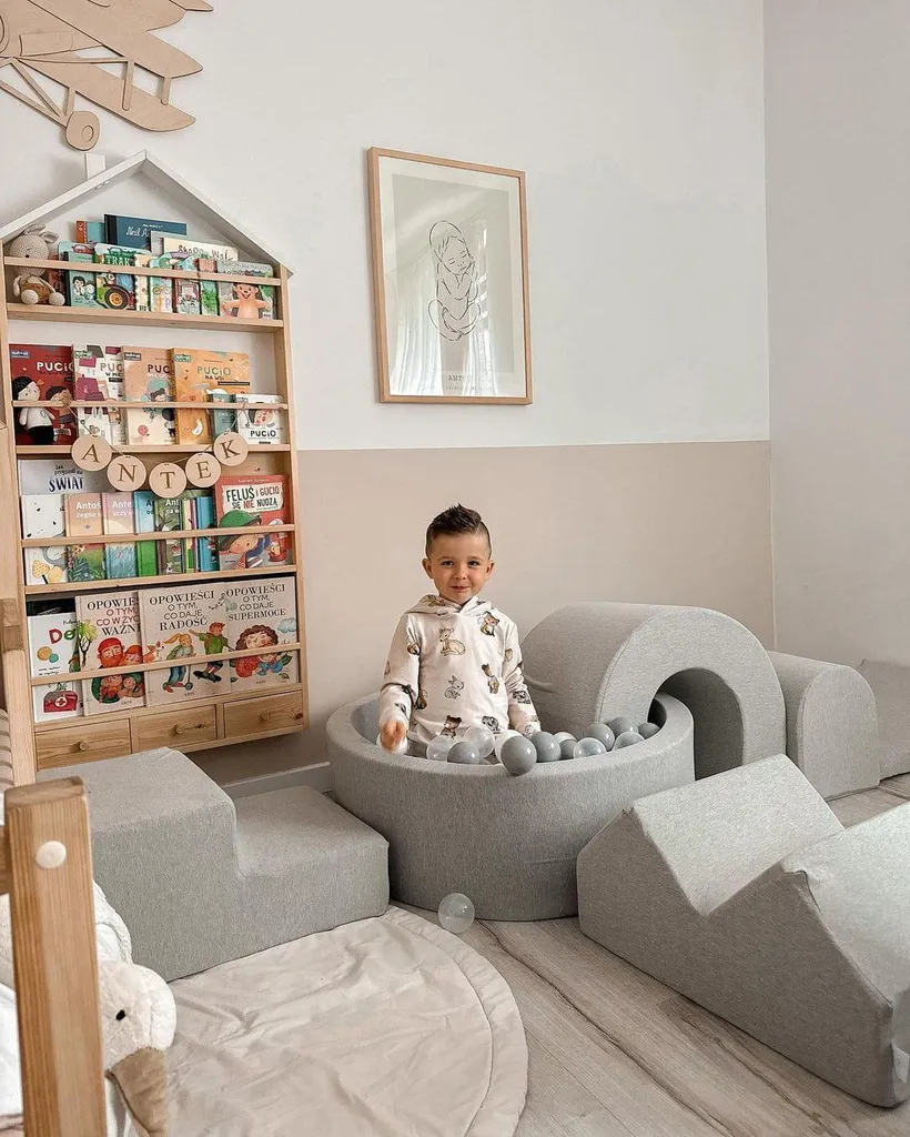 Culla da Gioco in Schiuma Grigio Chiaro - Sicurezza e Relax per Bambini - 2