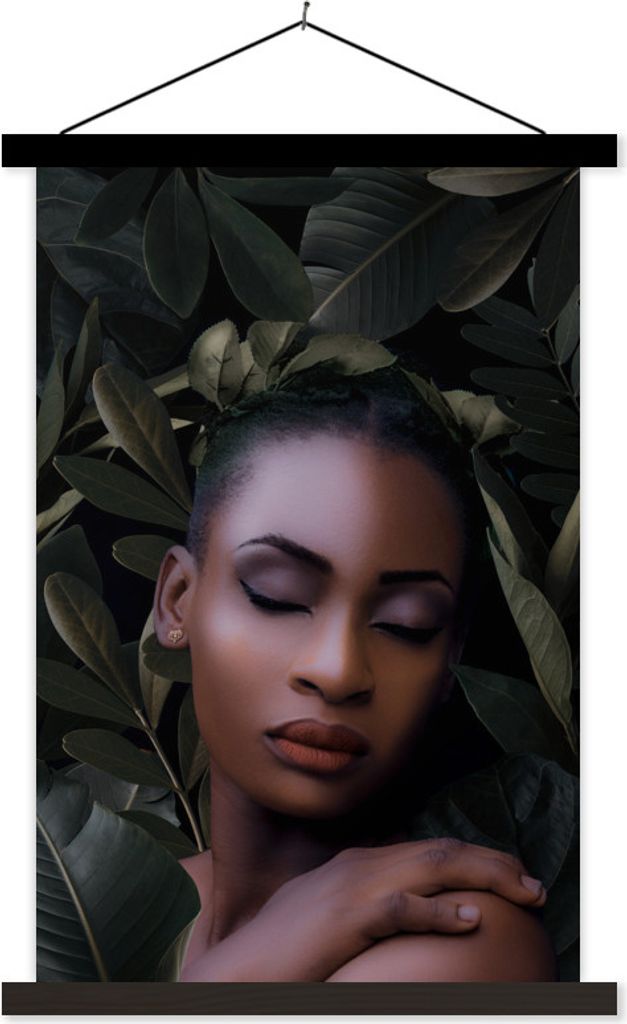 MuchoWow Textilposter Frau - Laub - Schatten 60x90 cm mit schwarzem Rahmen - Poster Wohnzimmer