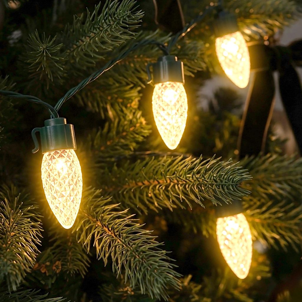 Retro Tannenzapfen Lichterkette soft gold 50 LED für Außen Produktbild 