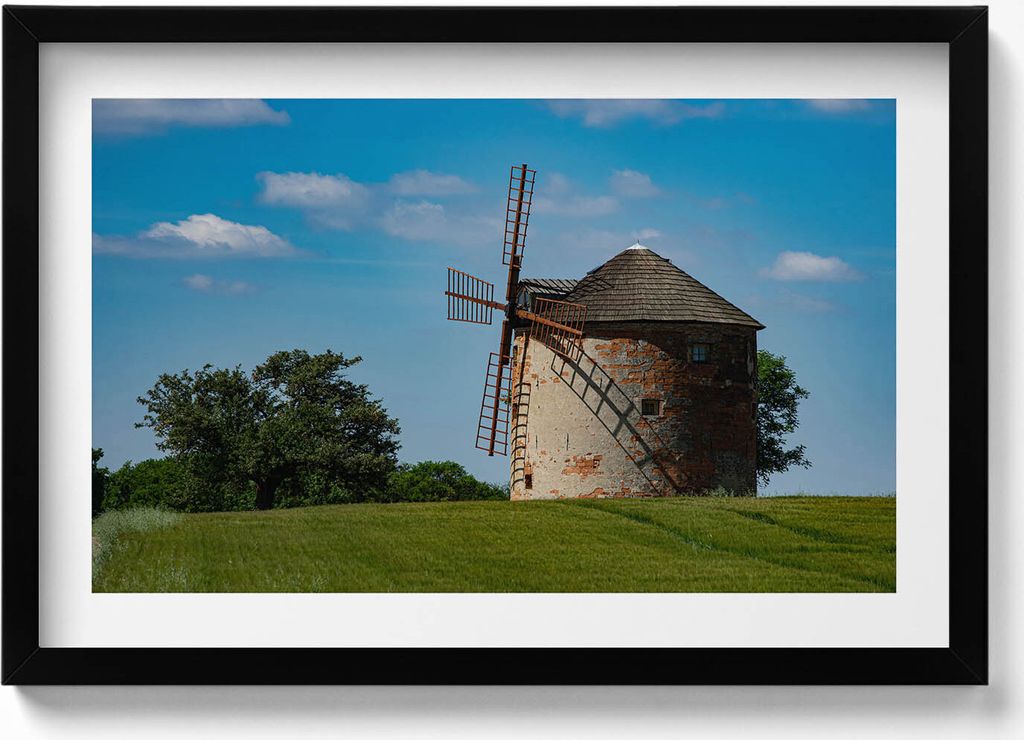 Windmühle in Mähren– Wandbild mit Rahmen – Gerahmtes Bild – Wanddekoration – 60x40 cm – Schwarz Rahmen