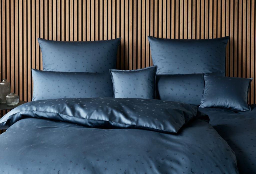 elegante Mako-Satin-Bettwäsche-Garnitur Stars Farbe Navy Größe 140x220+70x90cm