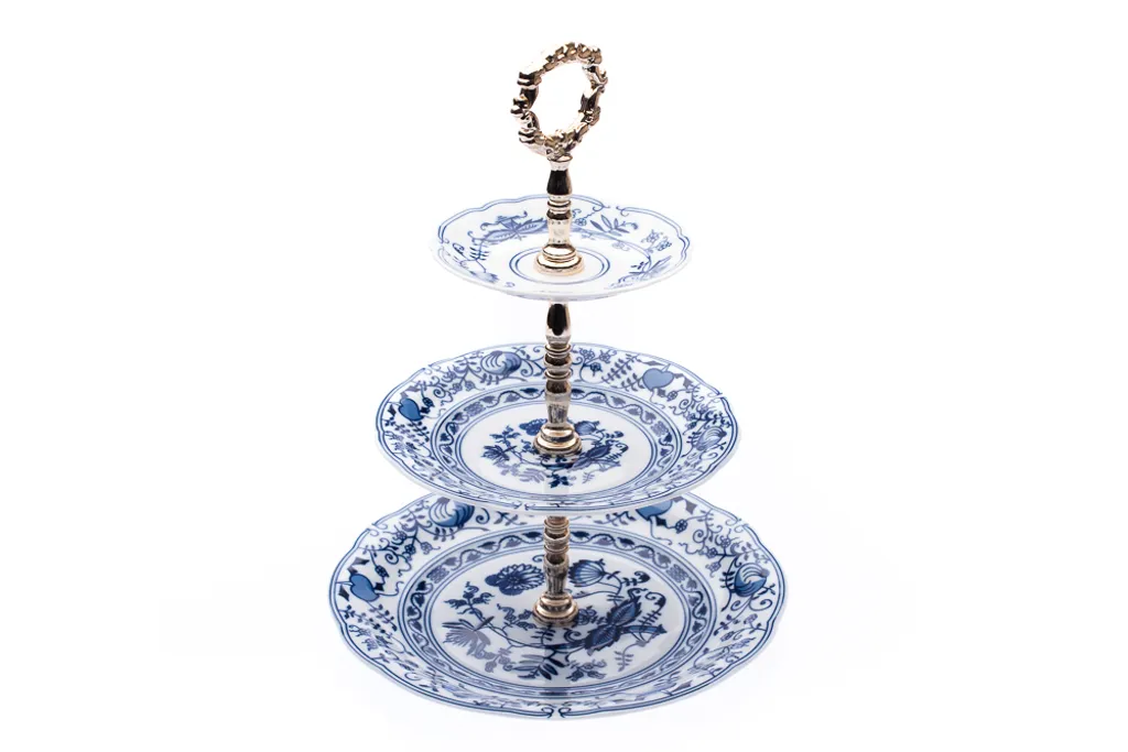 Étagère porcelaine de Bohême Mary-Anne décor oignon véritable Leander