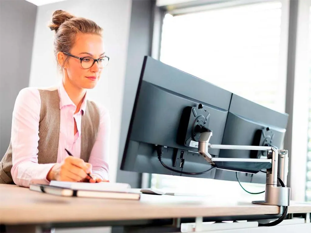Double bras de bureau Novus Clu Duo C pour écrans informatiques