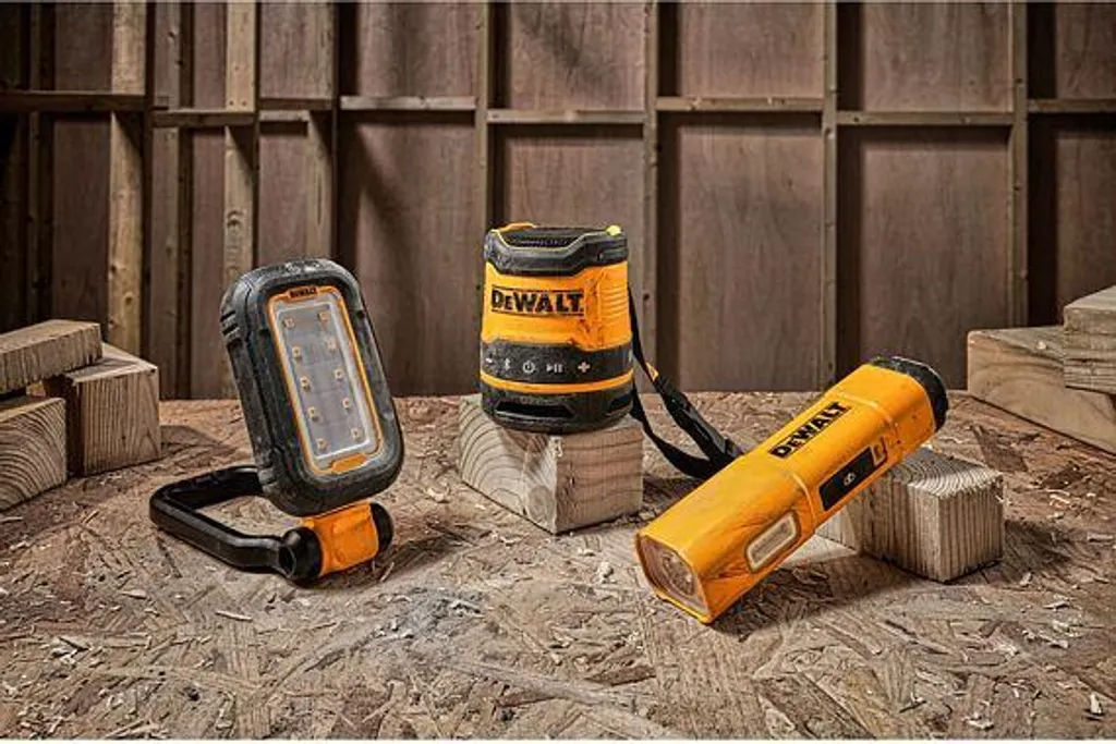 Enceinte Bluetooth Compacte DEWALT DCR009-XJ Rechargeable par USB-C - 13