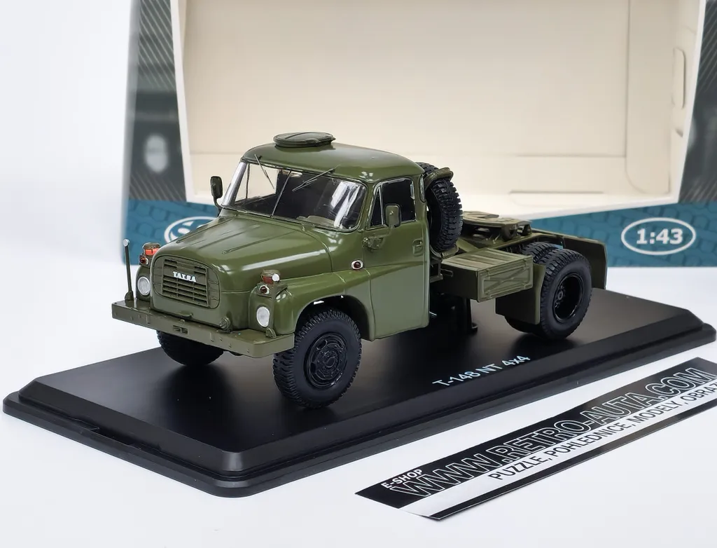 Tatra 148 NT 4x4 SSM 1:43 : La Réplique Fidèle du Tracteur Vert Rare