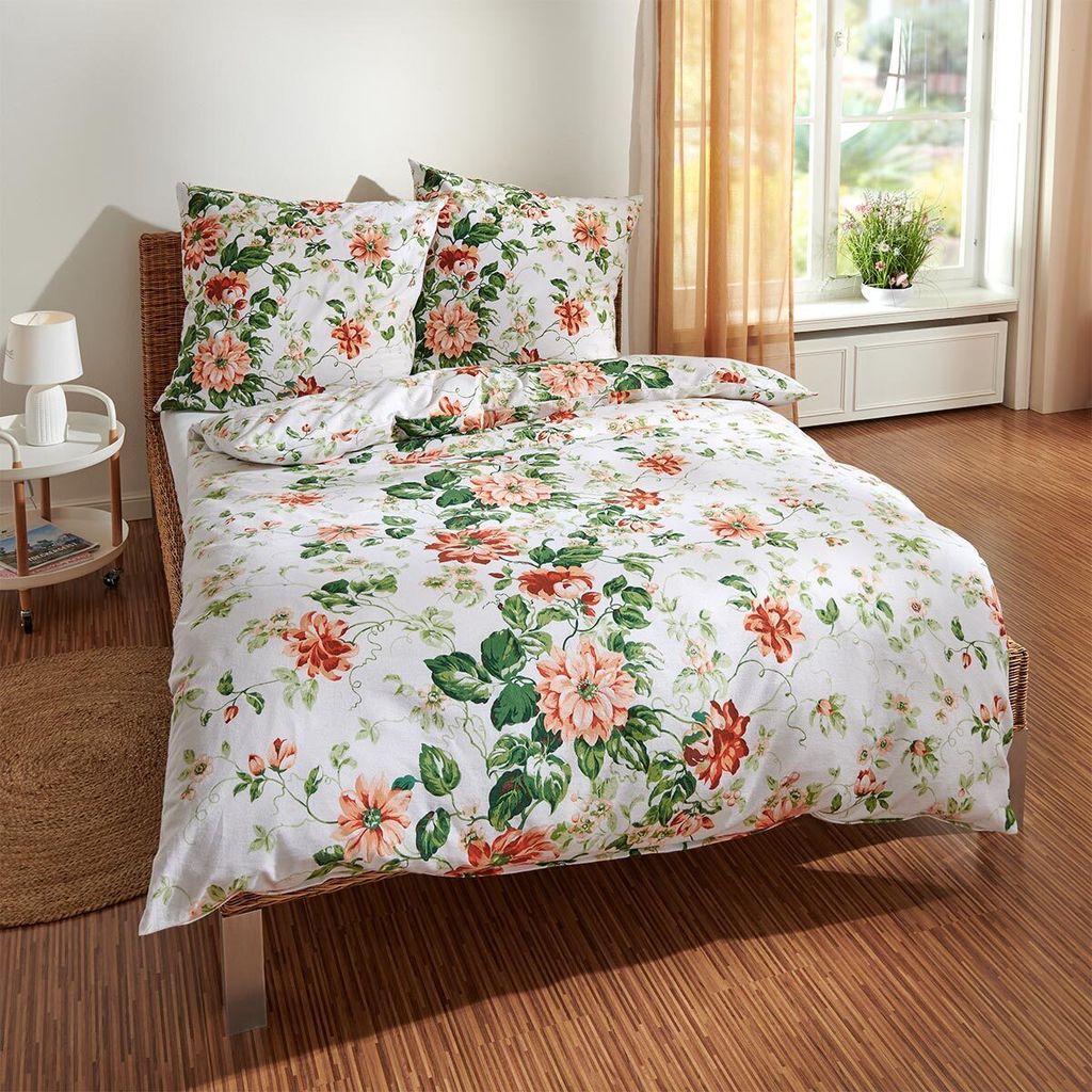 Traumschlaf Feinflanell Bettwäsche Blumen grün 200x220 cm + 2x 80x80 cm
