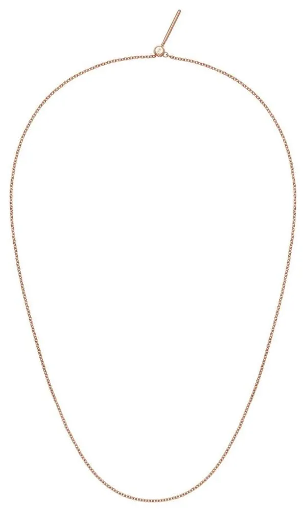 Collier chaîne fine en or et breloques pour femme style minimaliste