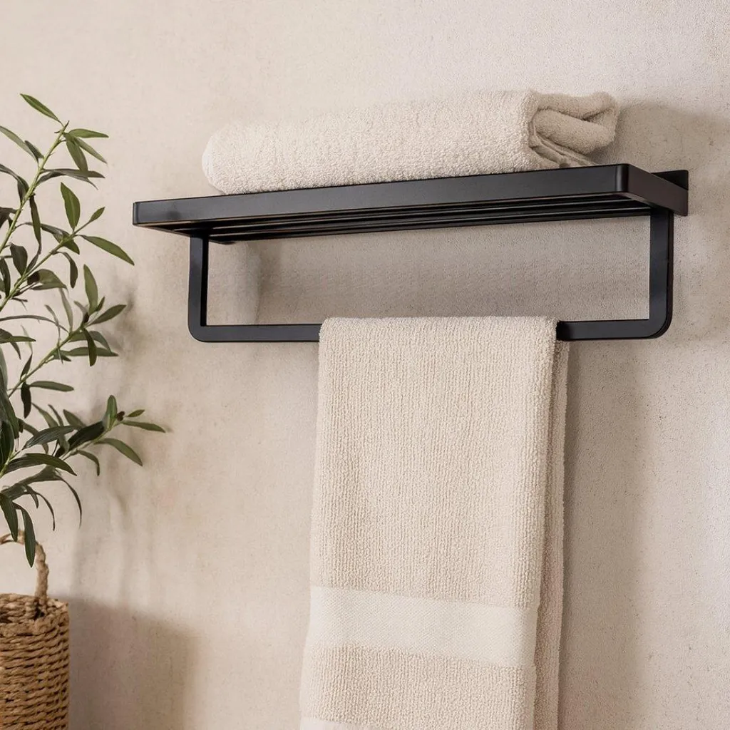 Porte serviettes 4 barres noir Kissy pivotant et compact par Essebagno