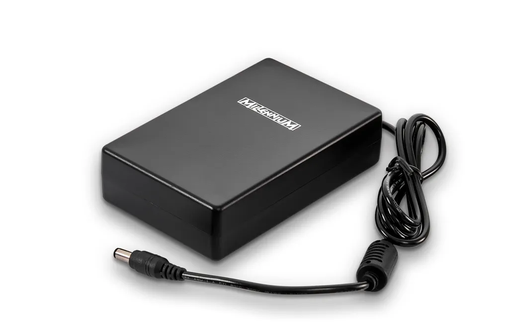 Ordinateur d'échecs électronique Millenium M825 Chess Volt interactif