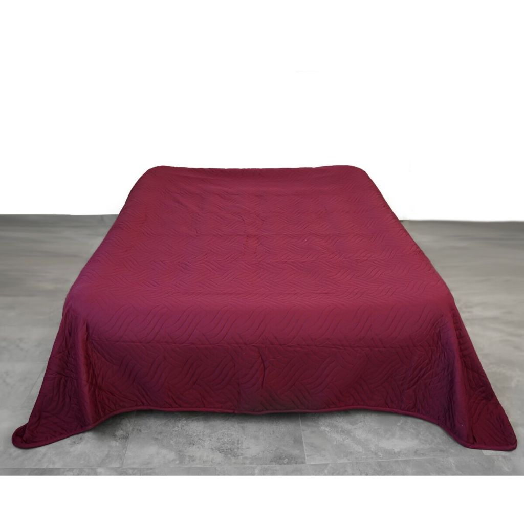 Elegante einfarbige Tagesdecken, Sofaüberwurf 240x220 cm aus 100% Polyester Bordeaux