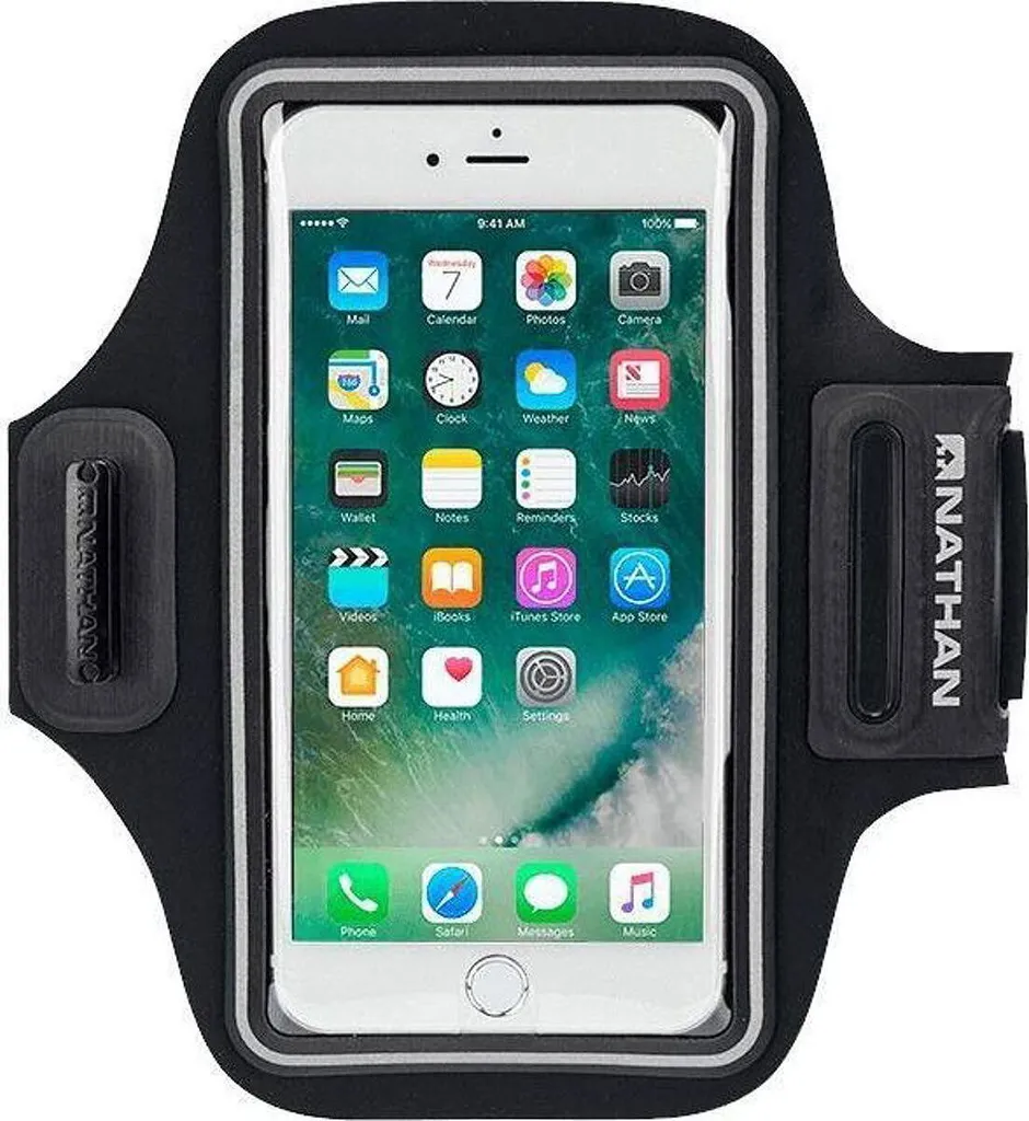 Brassard de sport Nathan pour courir avec un grand smartphone au bras