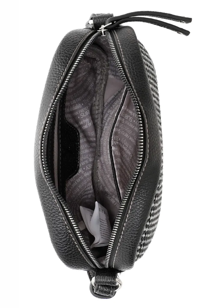 Recensione SURI FREY SFY Jamy: La Crossbody Bag Nera Must-Have - 4