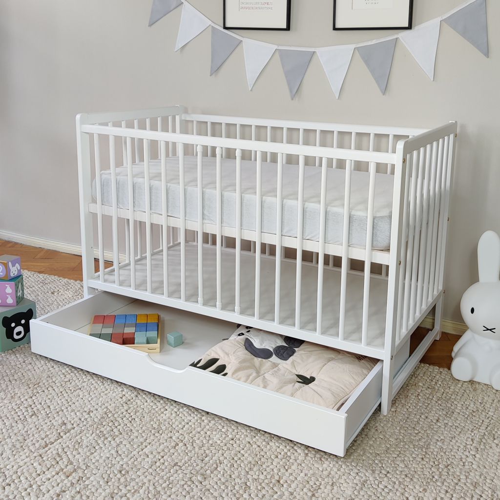 Babybett 60x120 cm mit Schublade Kinderbett Gitterbett Produktbild 