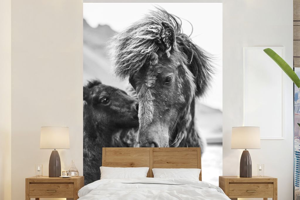 MuchoWow Fototapete für Wohnzimmer oder Schlafzimmer Wandtapete Vinyl Motivtapete Pferde - Fohlen - Fell - 180x280 cm - Wallpaper