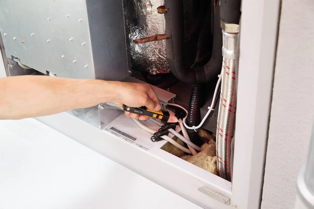 Testo 0590 7450 : Détecteur de tension sans contact pour éviter les chocs
