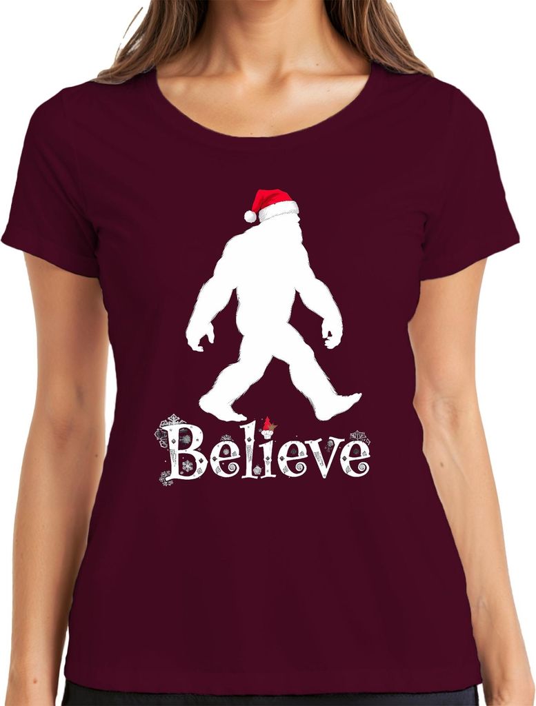 Believe Sasquatch Santa Weihnachtskappe Bigfoot Yeti weihnachtlich Damen T-Shirt, Burgundy, M