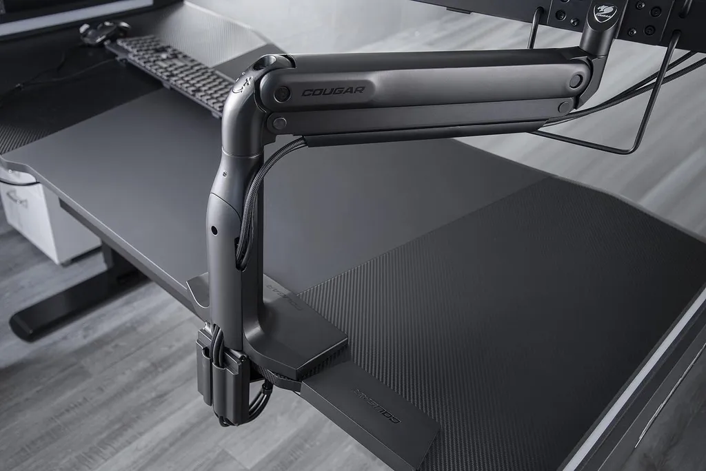 Support Écran PC Double Cougar DUO35 pour Setup Gaming et Travail