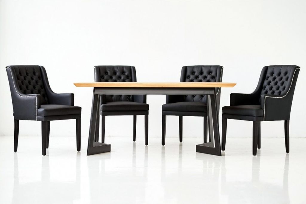 Design Esszimmer Tisch 4 Chesterfield Lehnstühle Sitz Gruppe Stühle Sessel Stuhl