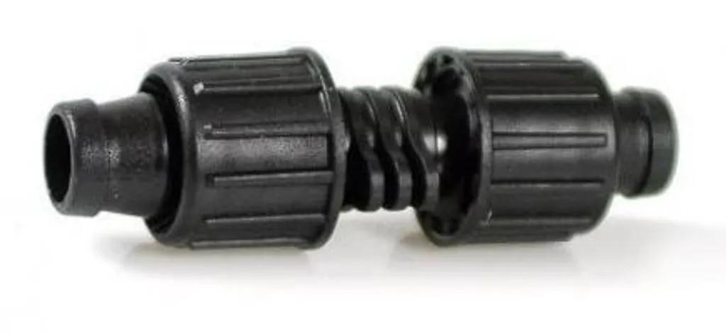 Réparer un tuyau percé avec ce manchon Ø 16 mm, solution rapide et efficace