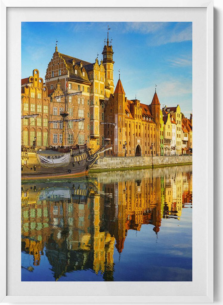 Danziger Motlawa-Fluss– Wandbild mit Rahmen – Gerahmtes Bild – Wanddekoration – 70x100 cm – Weiß Rahmen