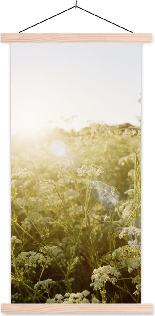 MuchoWow Textilposter Blumen - Weiß - Frühling 40x80 cm mit holzfarbenen Rahmen - Wohnzimmer