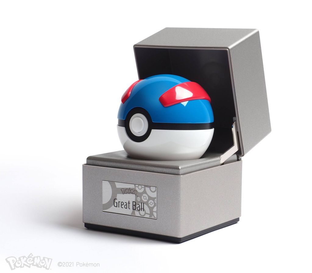A Pokemon Great Ball replica is displayed in an open gray box on a white background.