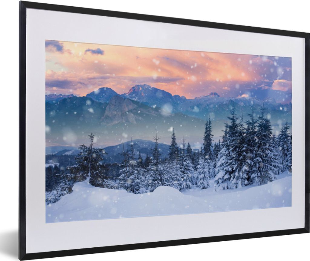 MuchoWow Gerahmtes Poster Schnee - Himmel - Wald - Winter 60x40 cm - Poster mit Schwarzem Bilderrahmen Wandposter Rahmen Foto Bilder - Schlafzimm...