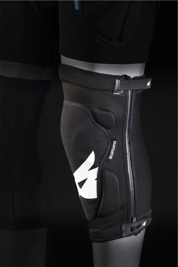Protection Genoux VTT Enduro Bluegrass Solid D3O Noir S - Confort Total - 2