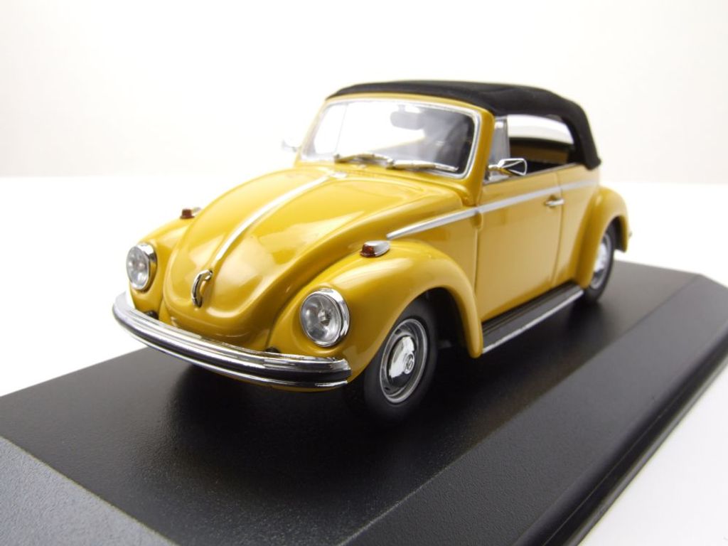 VW Käfer 1302 Cabrio geschlossen 1970 gelb Modellauto 1:43 Maxichamps