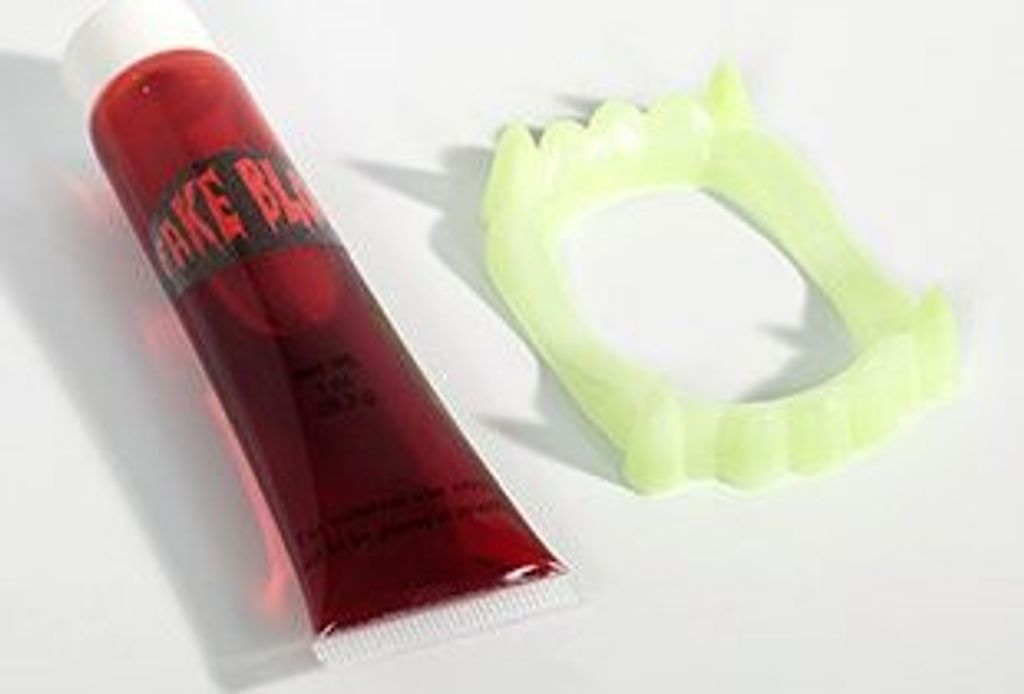 Halloween Vampirzähne mit falschem Blut Produktbild
