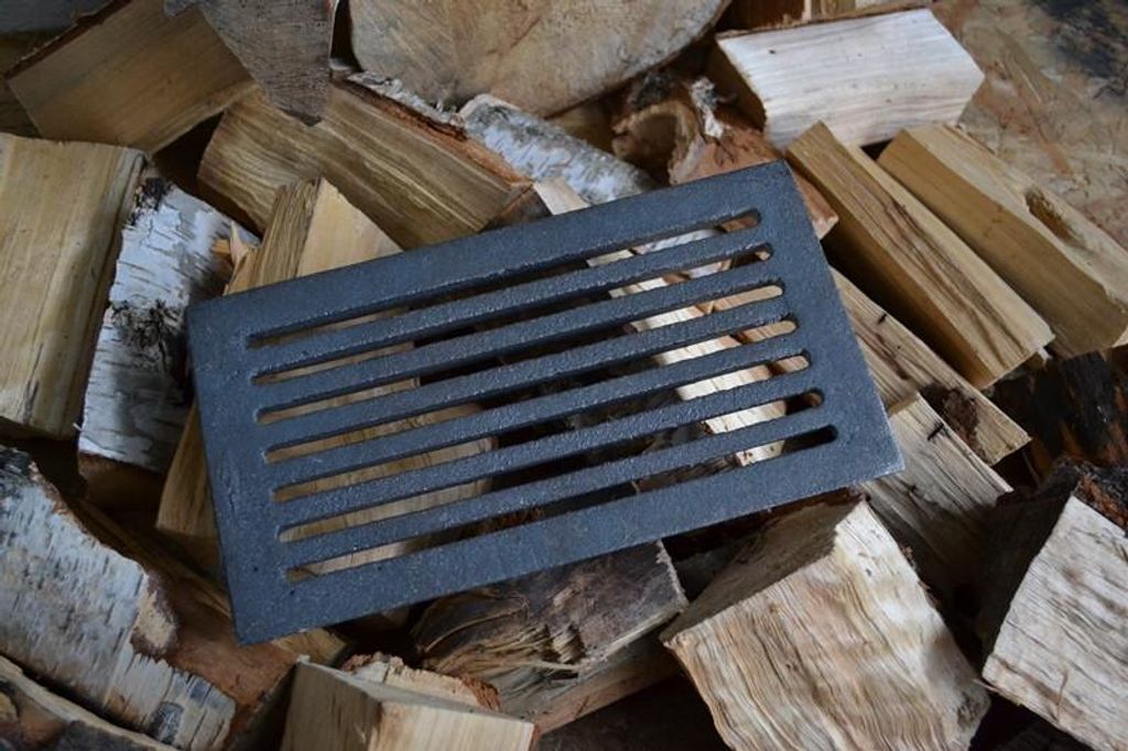 RAJCA-GUSS - Ofenrost 29x15 cm Gusseisen Gussrost Kaminrost eckig Ascherost Kaminofen Tafelrost Rost Ofengitter Kamin