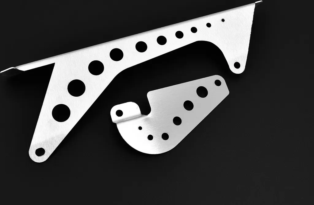 Protection de chaîne moto ZIEGER Argent pour BMW F 650 GS Dakar Alu
