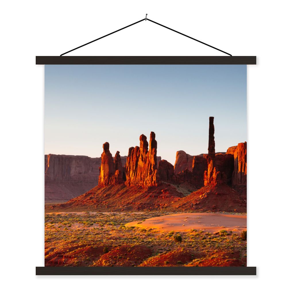 MuchoWow Textilposter Sonnenaufgang Monument Valley bei Arizona in Amerika 60x60 cm mit schwarzem Rahmen - Posteraufhänger