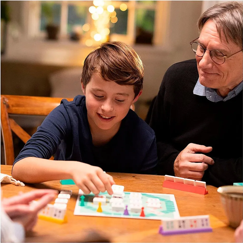 Jeu de Société de Rapidité Asmodee ESSET1 idéal pour la Famille