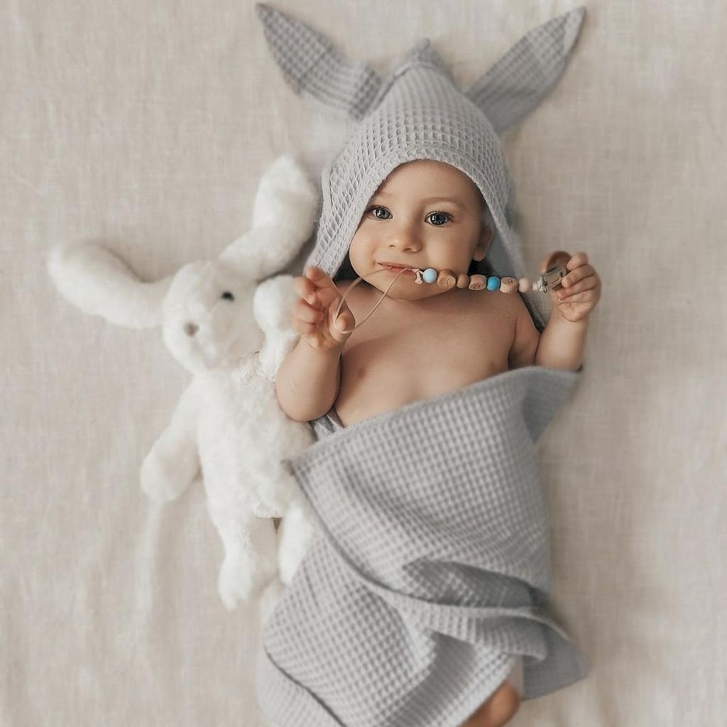 Muminky | Babyhandtuch mit Kapuze - 75x75 cm - Hellgrau - Ultra saugfähig - Weich und sicher