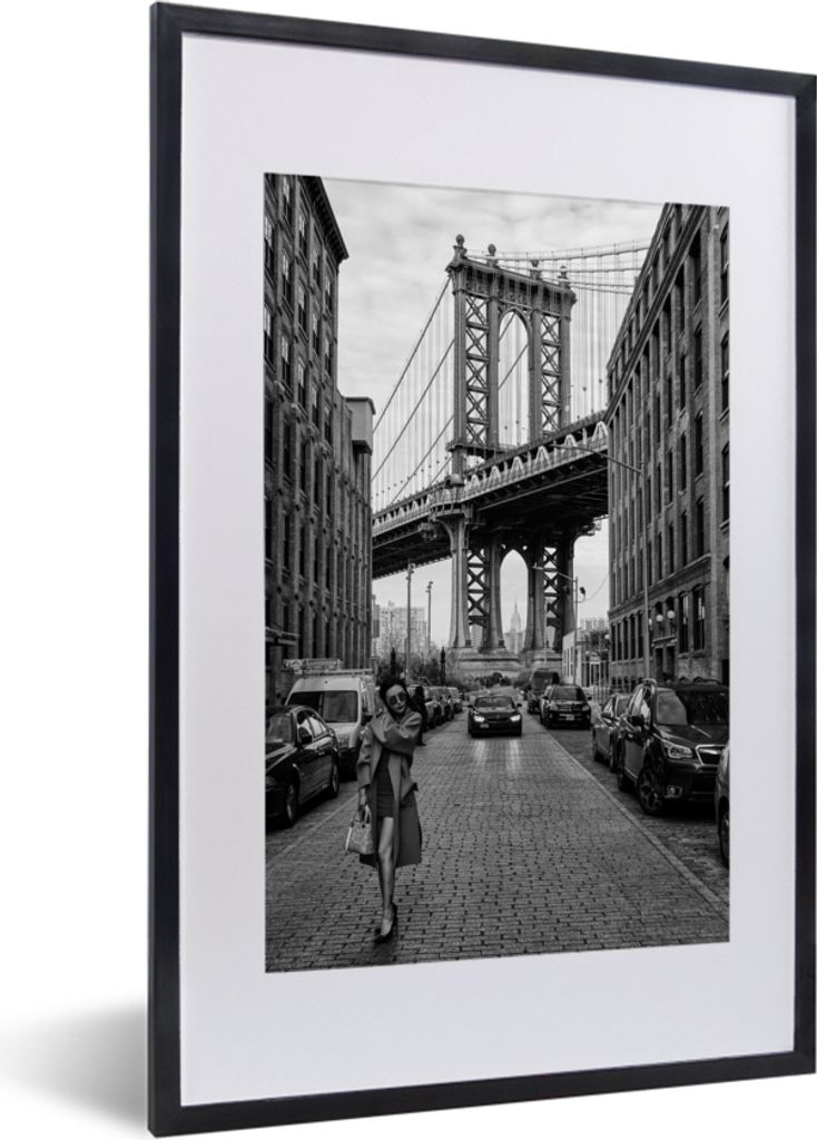 MuchoWow Gerahmtes Poster New York - Manhattan - Brücke - Schwarz - Weiß 40x60 cm - Poster mit Schwarzem Bilderrahmen Wandposter Rahmen Foto Bi...