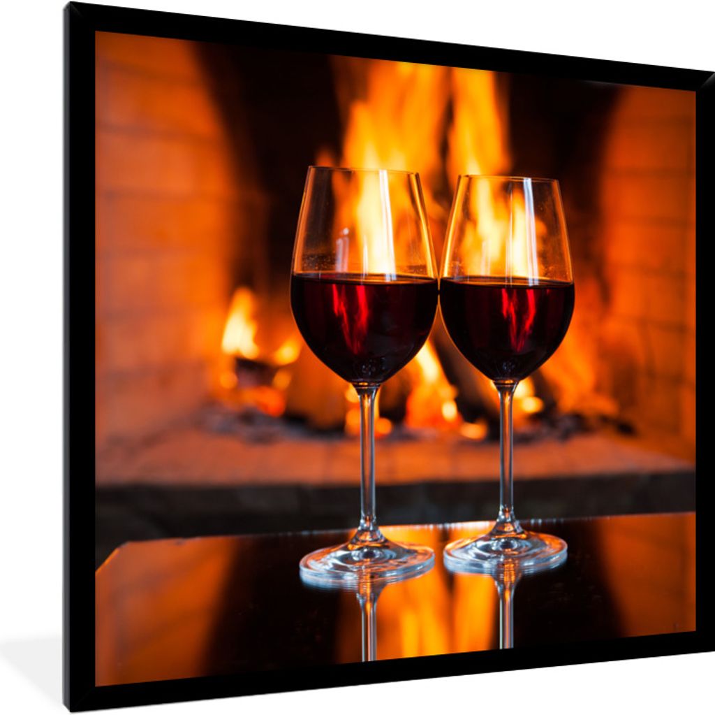 MuchoWow Gerahmtes Poster Zwei Gläser Rotwein am offenen Feuer 40x40 cm - Poster mit Schwarzem Bilderrahmen Wandposter Rahmen Foto Bilder - Mit ...