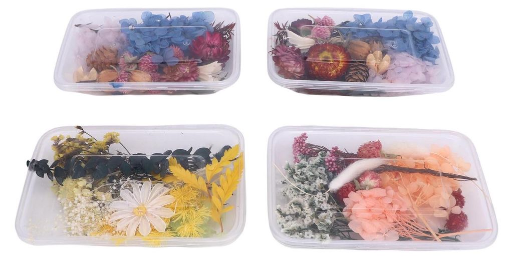 4 Schachteln getrocknete Blumen, niedlich, elegant, leuchtende Farben, Set mit Trockenblumen und Pflanzen für die Herstellung von Aromatherapie-Ke...