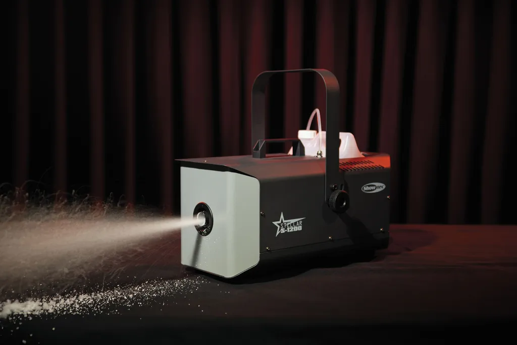 Machine à neige Showtec Stellar S-1200 effet tempête de 1200 W - 5