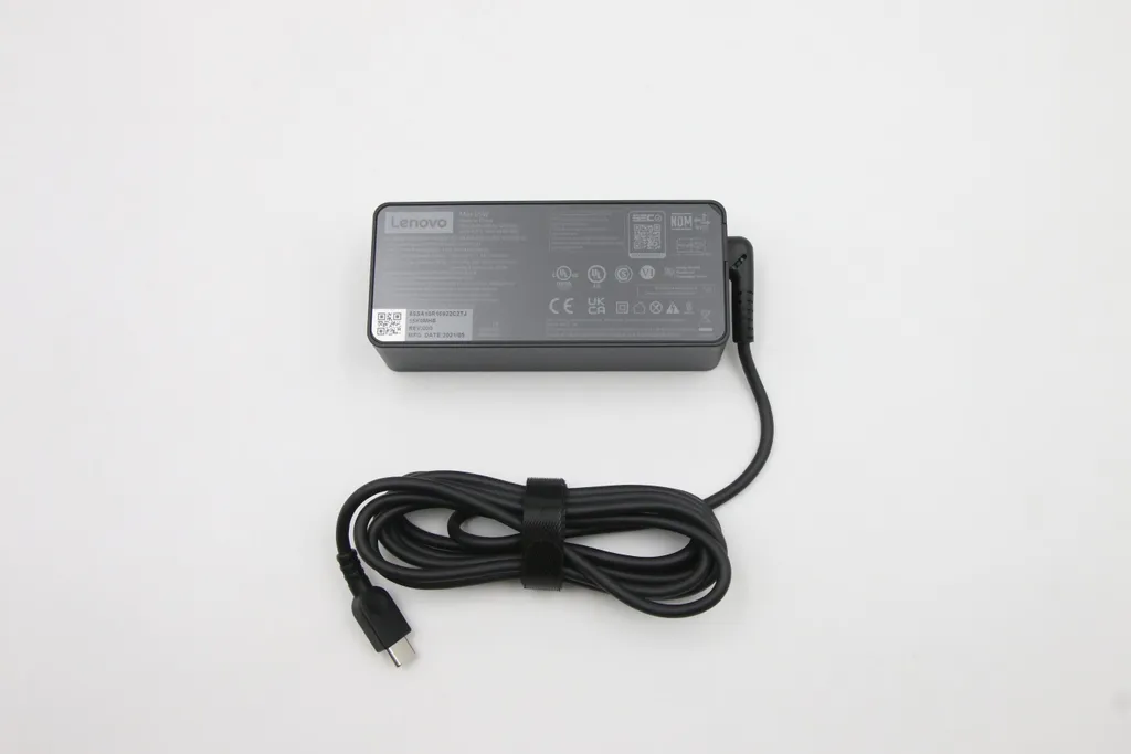 Adaptateur secteur Lenovo 65W USB-C idéal pour le Télétravail V14 V15