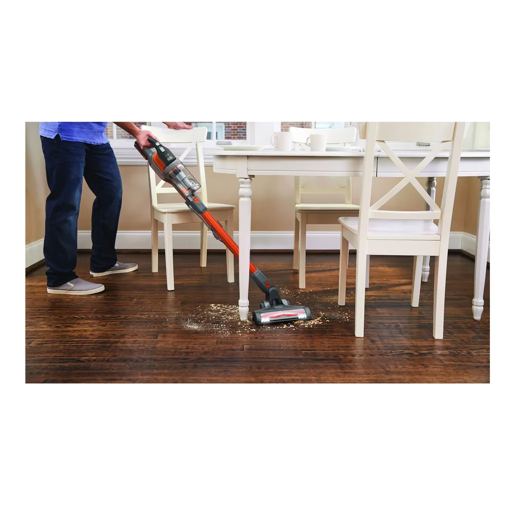 Aspirateur Vertical Black + Decker 18V BHFEV182C Puissant et Compact