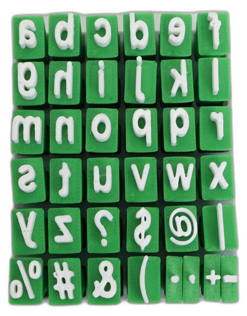 INF Alphabetstempelset Kunststoff 7.6cm x 6.4cm x 3.3cm für Keramik