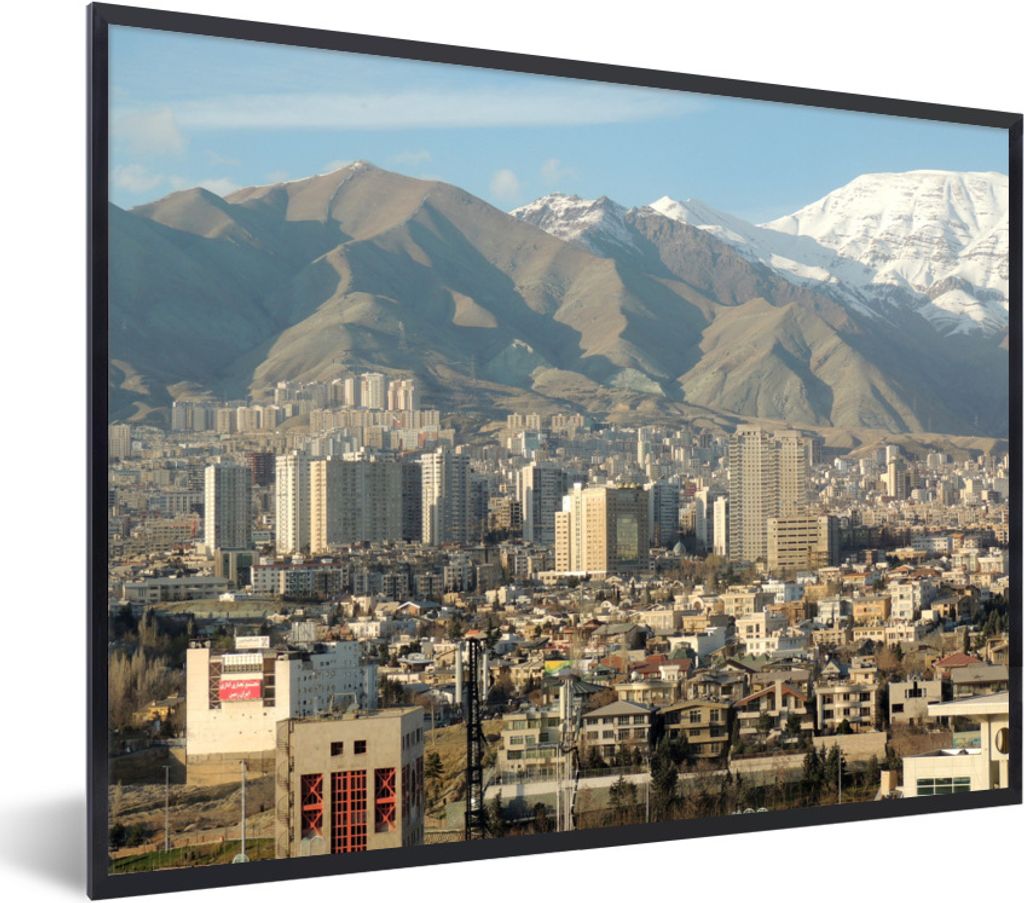 MuchoWow Gerahmtes Poster Bild von Teheran mit Bergen im Hintergrund im Iran 80x60 cm - Poster mit Schwarzem Bilderrahmen Wandposter Rahmen Foto ...