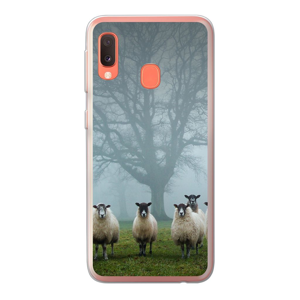 MuchoWow Handyhülle Schutzhülle Hülle für Samsung Galaxy A20e Schaf - Baum - Nebel Silikon Softcase Handy Hülle - Abdeckung